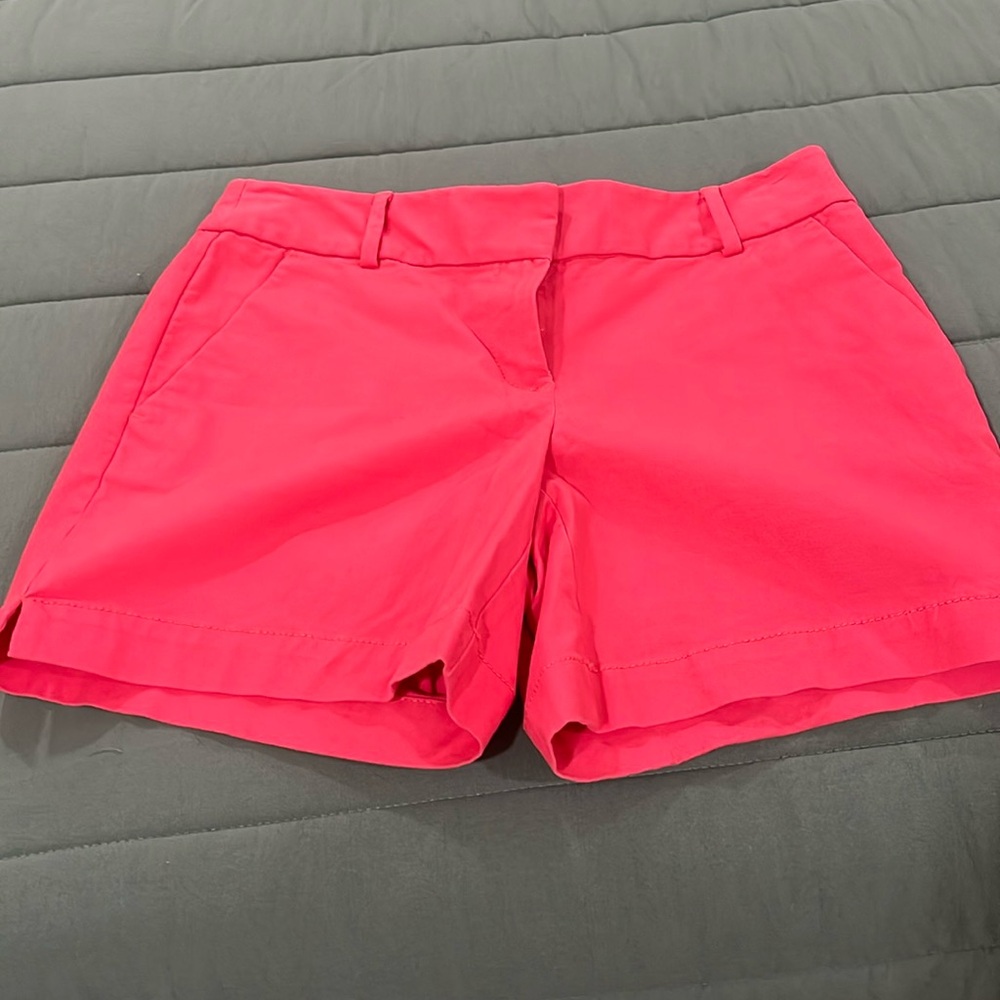 NWT salmon color shorts